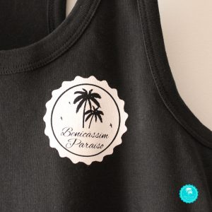 Camiseta Benicàssim negra chica nadador diseño logo frontal